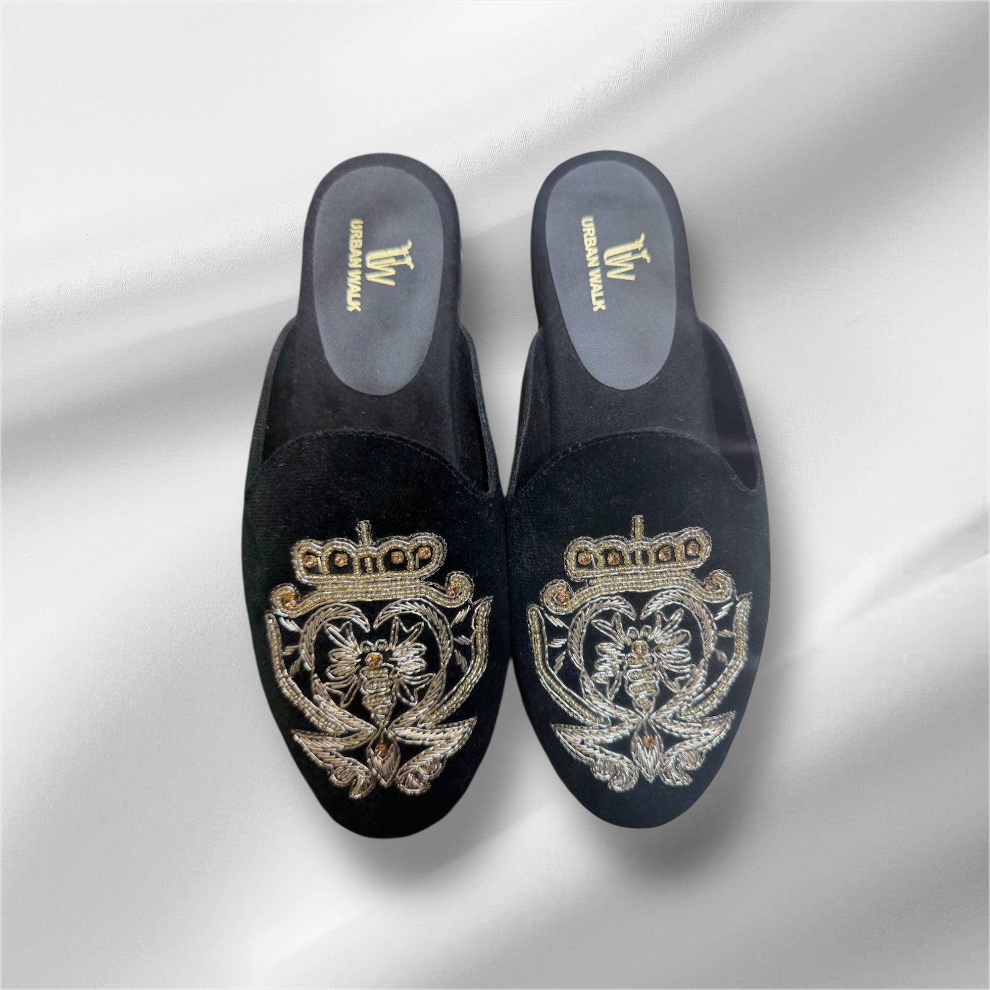 Crown embroidery half shoes