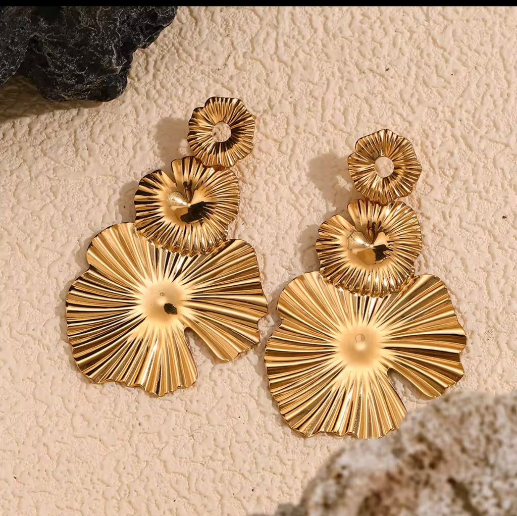 Shell Earrings